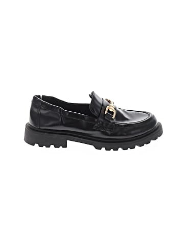 Zara Flats (view 1)