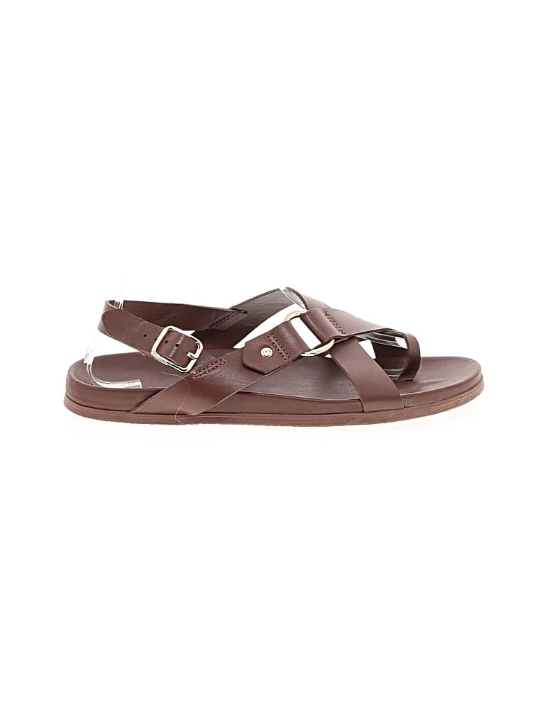 Pre-owned Old Navy Sandals In Brown