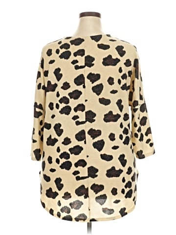 Pink Coconut Boutique Poncho (view 2)