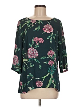 HD in Paris Women's Clothing On Sale Up To 90% Off Retail | ThredUp
