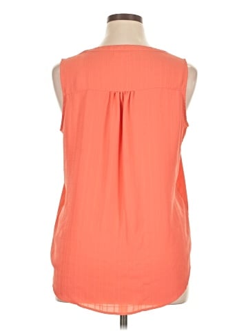 Maurices Sleeveless T-Shirt (view 2)