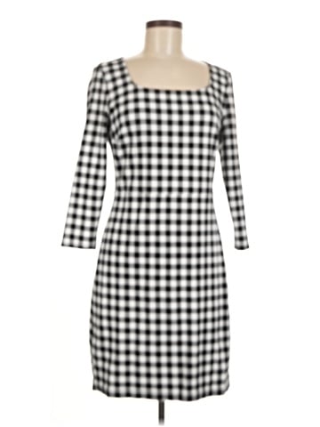 Old Navy Casual Dress (view 1)