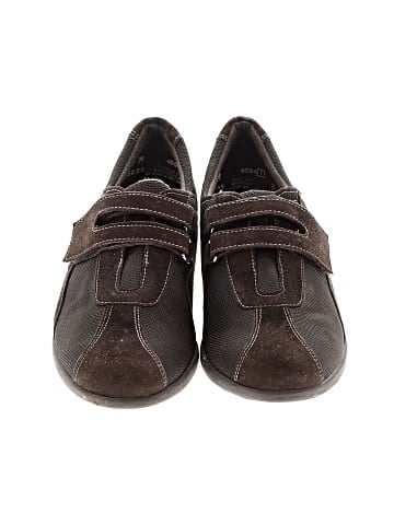 Munro American Sneakers (view 2)