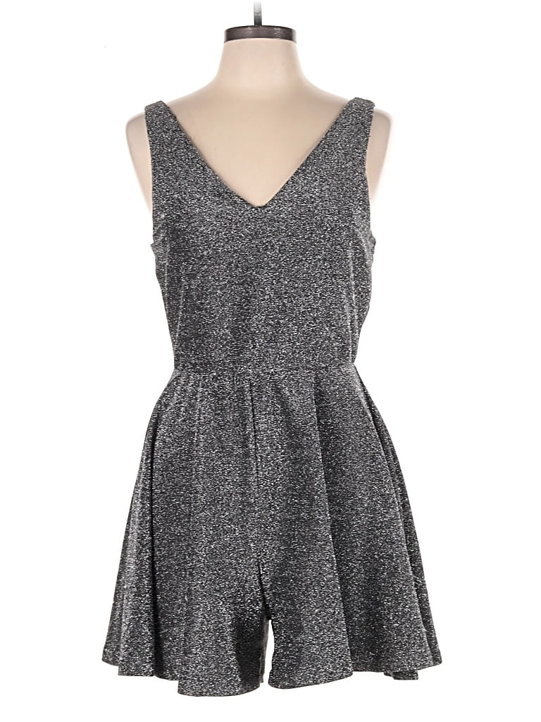 Pre-owned She + Sky Romper In Gray
