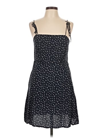 Old Navy Casual Dress (view 1)