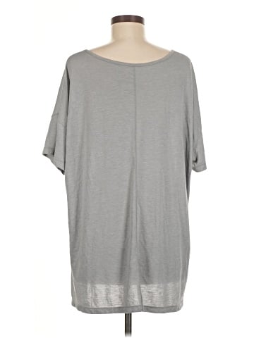 Nike Short Sleeve T-Shirt (view 2)