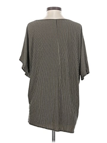 Yansi Fugel Short Sleeve T-Shirt (view 2)