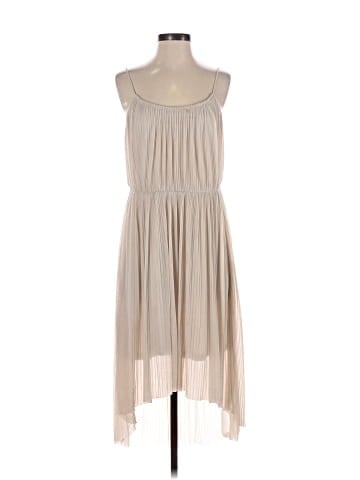 H&M Casual Dress (view 1)