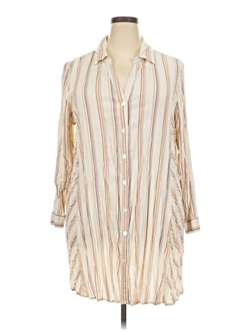 Blue Island 3/4 Sleeve Button-Down Shirt (view 1)