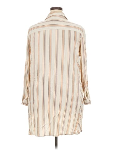 Blue Island 3/4 Sleeve Button-Down Shirt (view 2)