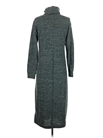 Old Navy Casual Dress (view 2)