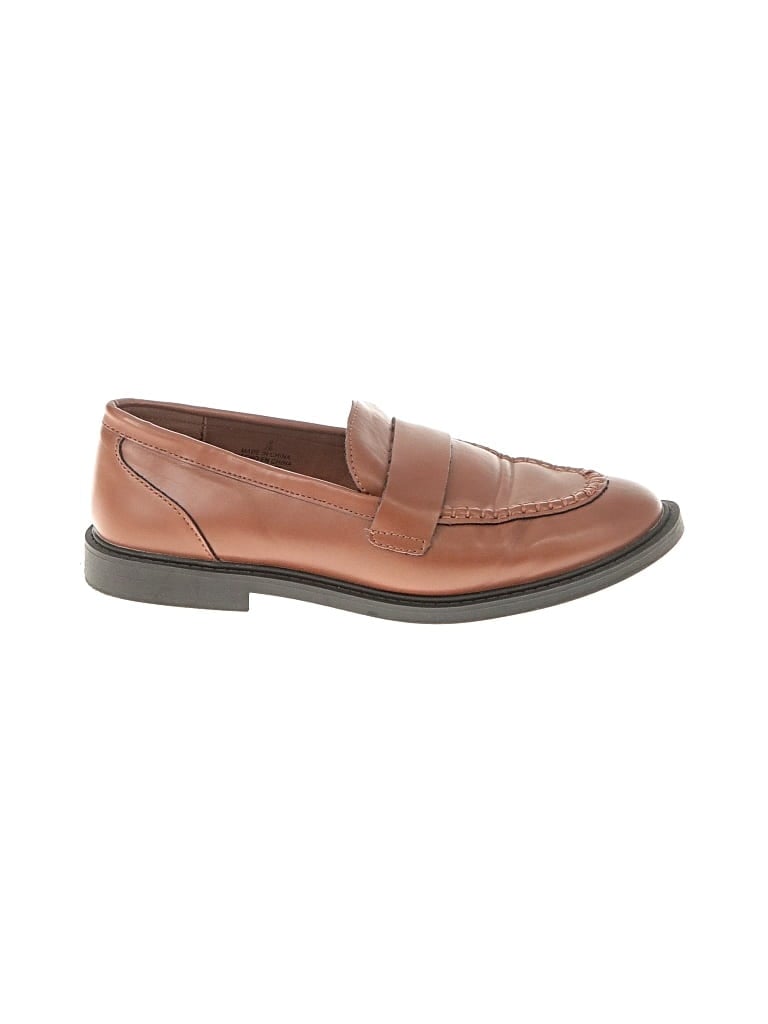 Pre-owned Old Navy Flats In Brown