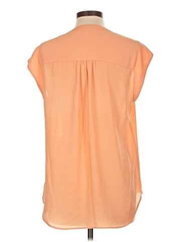 Black Rainn Short Sleeve Blouse (view 2)