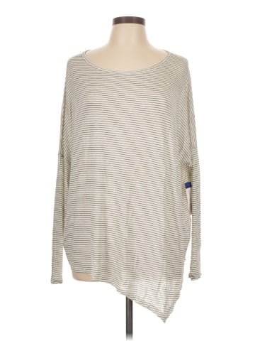 Tresics Long Sleeve T-Shirt (view 1)