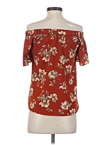 Sweet Wanderer Short Sleeve Blouse (view 2)