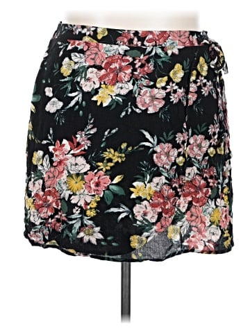 Xhilaration Casual Skirt (view 1)