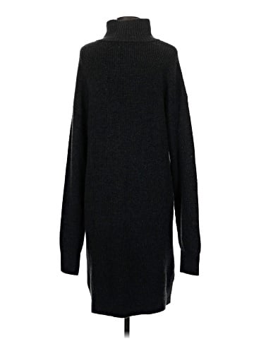 Old Navy Turtleneck Sweater (view 2)