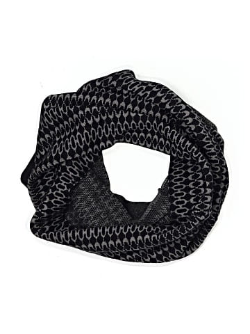Leon Max Scarf (view 1)
