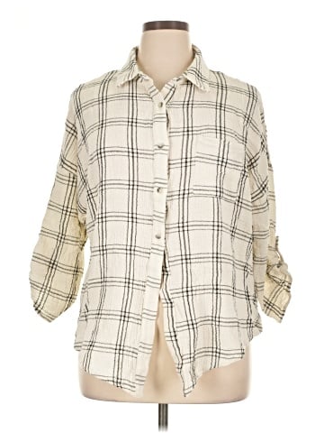 Korye 3/4 Sleeve Button-Down Shirt (view 1)