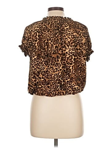 Isabella Rodriguez Short Sleeve Blouse (view 2)