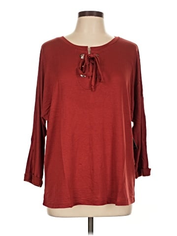Tresics 3/4 Sleeve T-Shirt (view 1)