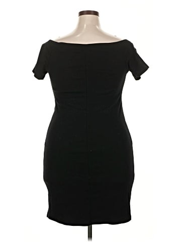 Old Navy Casual Dress (view 2)