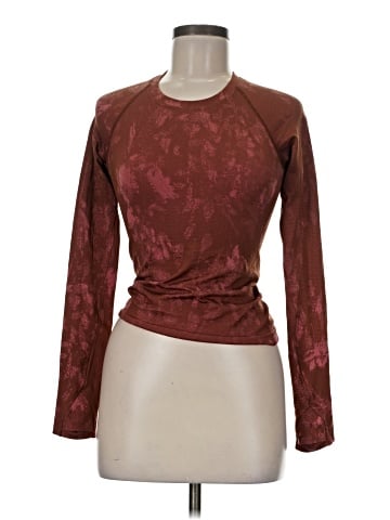 Lululemon Athletica Long Sleeve T-Shirt (view 1)