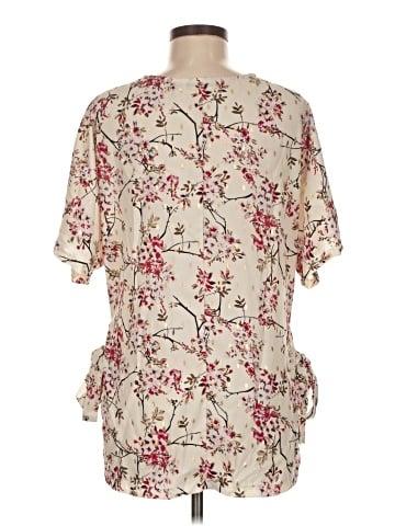 Jon & Anna Short Sleeve Blouse (view 2)