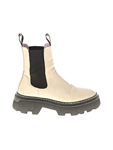 LAST Boots (view 1)