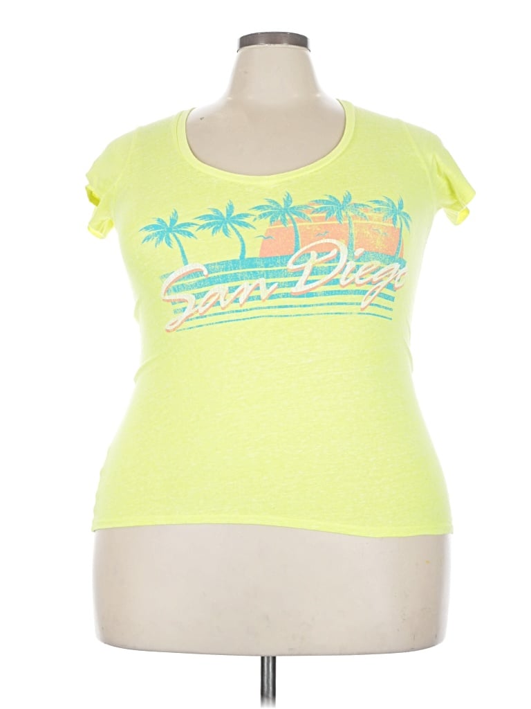 Pre-owned Fifth Sun Sleeveless T-shirt In Yellow