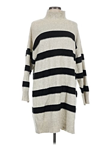 Line & Dot Casual Dress (view 1)
