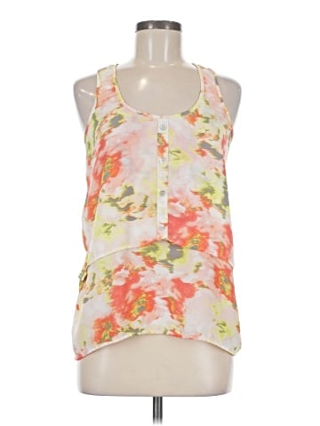 Studio Y Tank Top (view 1)