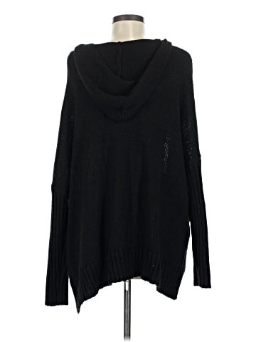 Romeo & Juliet Couture Pullover Sweater (view 2)