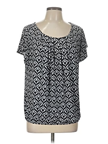 New York & Company Short Sleeve T-Shirt (view 1)