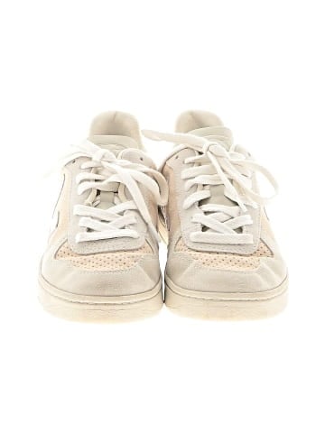 VEJA Sneakers (view 2)