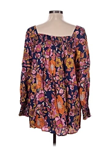 Nostalgia Long Sleeve Blouse (view 2)