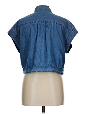 Gap Sleeveless Button-Down Shirt (view 2)