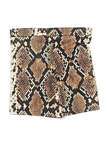 PrettyLittleThing Shorts (view 2)
