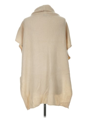 Look Poncho (view 2)