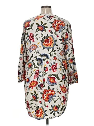 Old Navy Casual Dress (view 2)