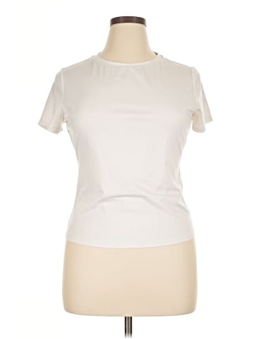 Trendy Queen Active T-Shirt (view 1)