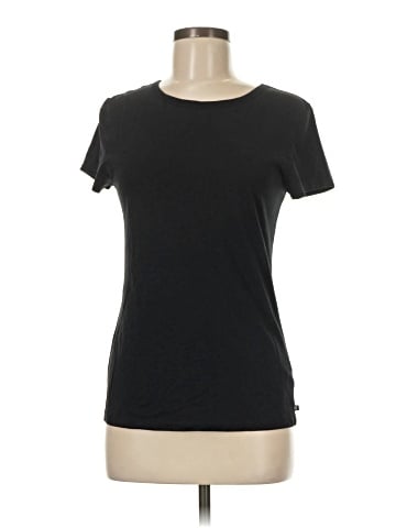 Victoria's Secret Short Sleeve T-Shirt (view 1)