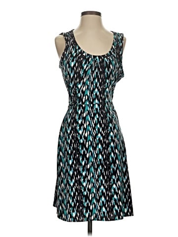 Daisy Fuentes Casual Dress (view 1)