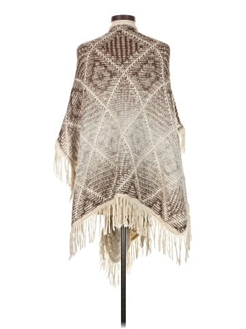Casting Poncho (view 2)