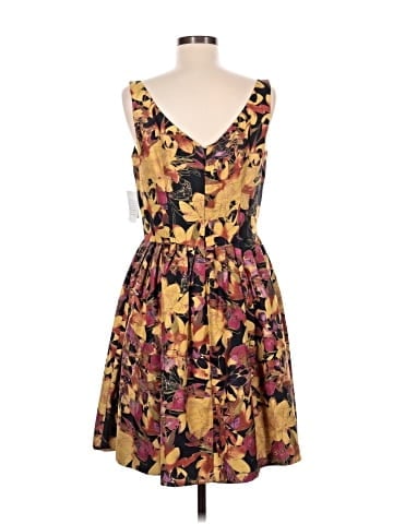 Taylor Cocktail Dress (view 2)