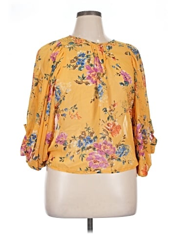 Antilia Femme 3/4 Sleeve Blouse (view 1)
