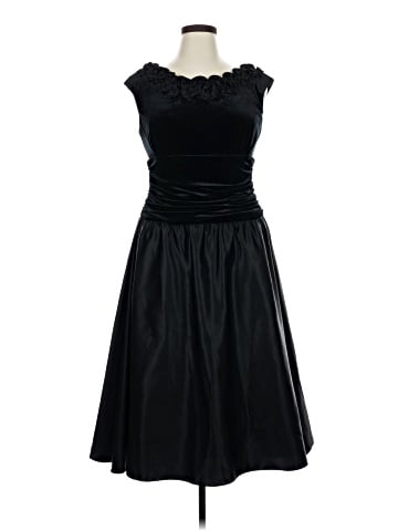 Jessica Howard Cocktail Dress (view 1)