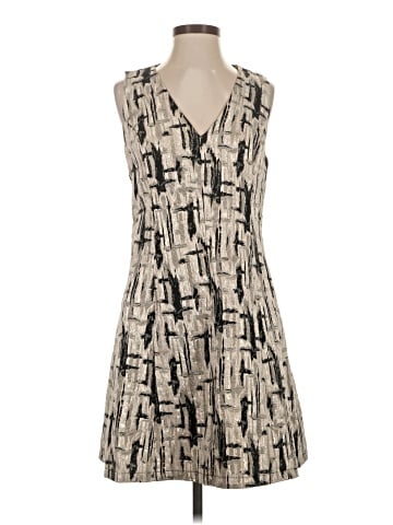 Everleigh Casual Dress (view 1)