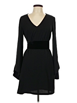Iris & Ink Women's Clothing On Sale Up To 90% Off Retail | ThredUp