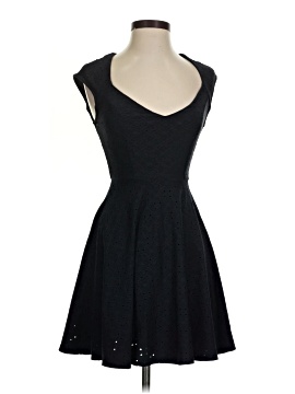 green emerald velvet dress Amazon.com: AOSHABABI Women's Cocktail Dresses Elegant Black Satin Halter  Neck Pleated Mermaid Evening Dresses for Wedding Guest : Clothing, Shoes &  Jewelry main image 1